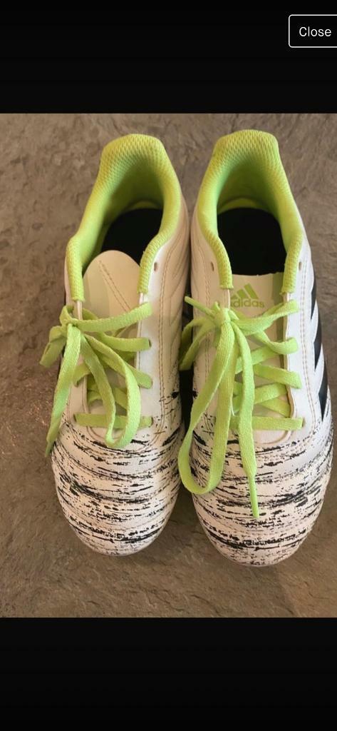 childrens size 2 football boots